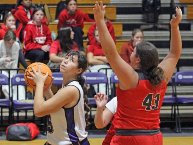 Junior Lady Bearcats Run Away From Atkins