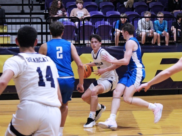 Bearcats Snap Skid At Cossatot, 61-48