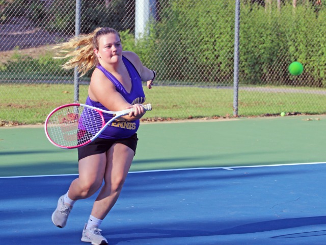 Brown Wins Two Sets Against Conference Opponent