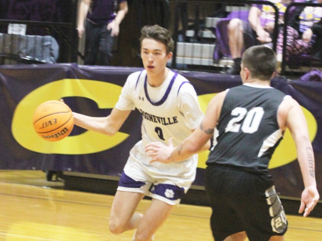 Ferguson Wins Three Individual, Three Relays; Lady Bearcats Win District