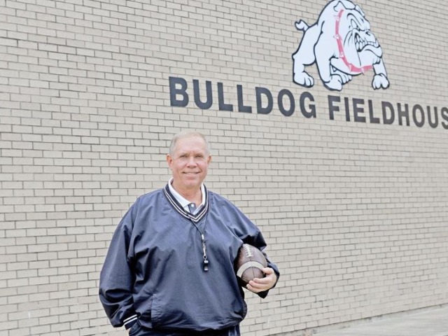 White Hall’s long-time head football coach stepping down