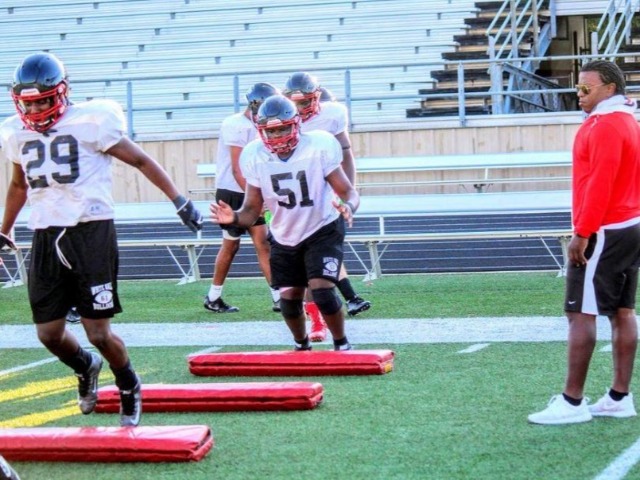 Bulldogs excited for first game at Dumas, Aug. 31