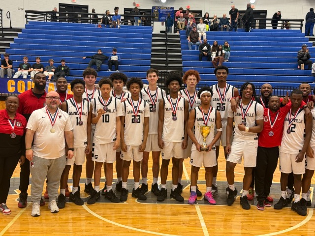 Team defense, scoring lead Big Red to win