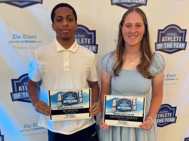 Big Red's White, Peeples named athletes of the year at annual banquet
