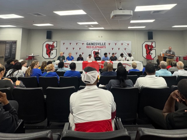 Herd of Red Elephant student athletes sign to play in college