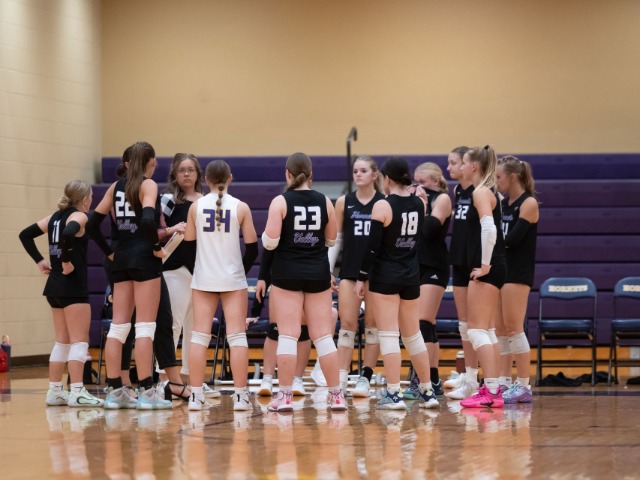 Middle School Hornets Split in Thursday’s Games vs. Hutchinson