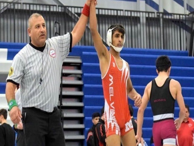 Musa Yahia moves onto States! Win's Individual District and Regional Championships.
