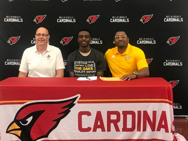 Image for Antheis Bolden Signs With Glen Oaks