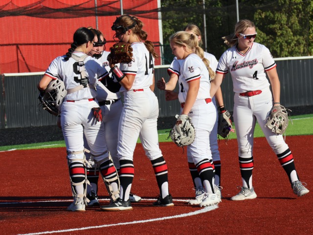 McDonald County softball defeats Reeds Spring