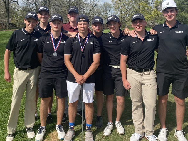 Boys' Varsity Golf wins Ozark Tournament with lowest team score in a decade!