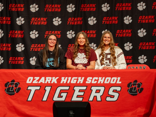 Ozark Girls Swim Finishes Strong at State Finals