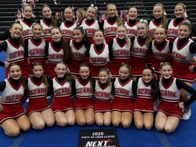 Ozark Junior High Cheer Took 1st Place 