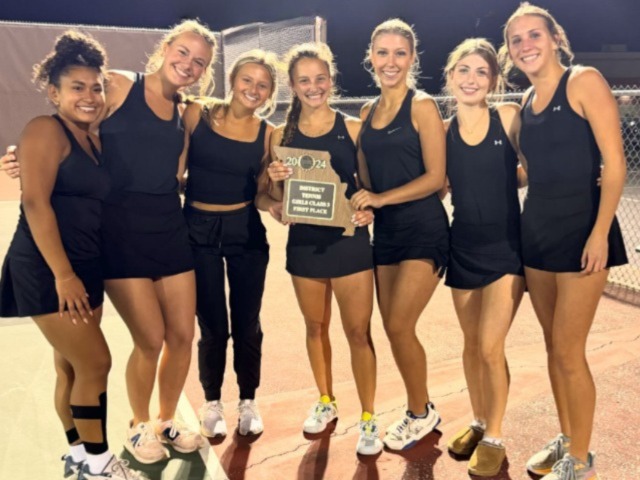 SEASON PREVIEW: GIRLS TENNIS
