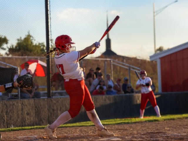Tigers Top Nixa in Softball