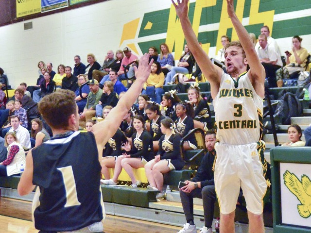 Balanced attack fuels Eagles