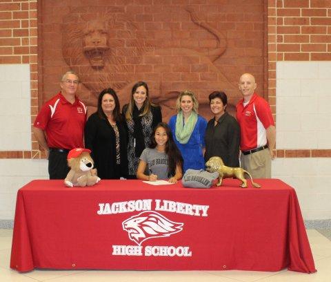 Gillian Vallaster Signs to LIU Brooklyn