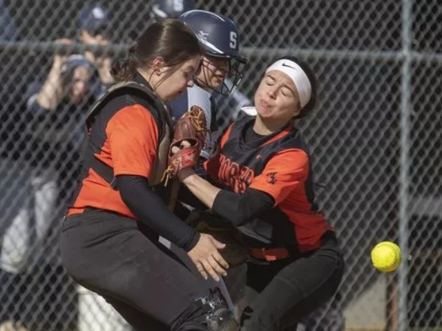 Midd South tops Midd North for first time in nine meetings on extra-inning walk-off