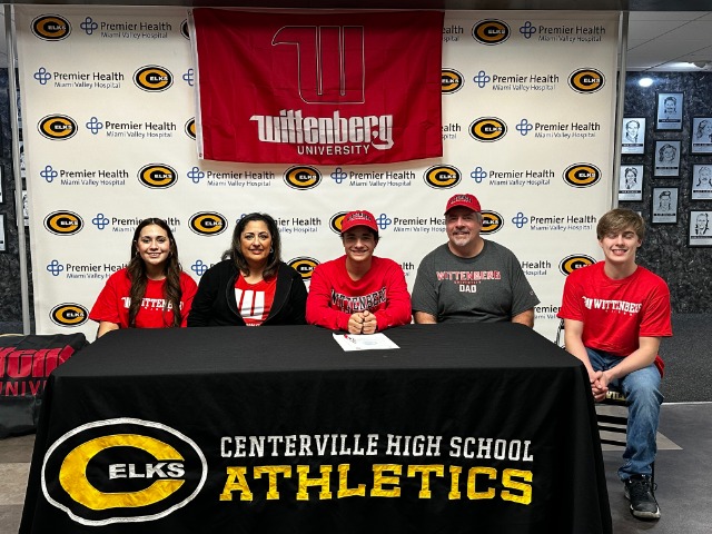 Towle Signs To Swim at Wittenberg