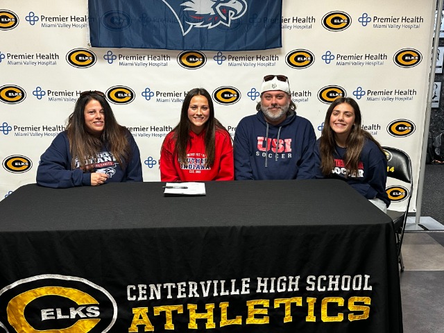 Aydelott Signs To Play Soccer at Southern Indiana