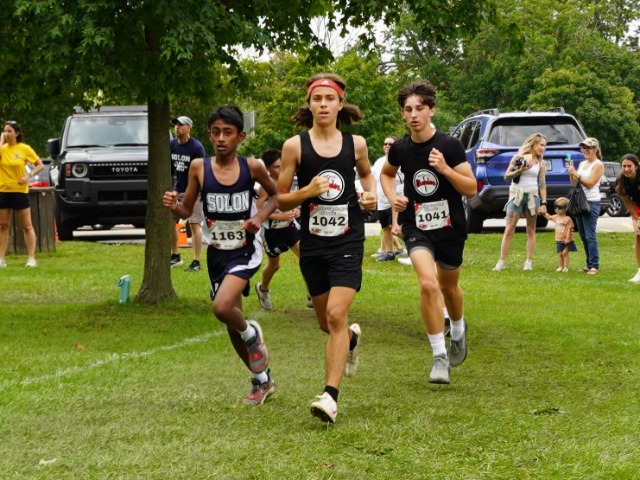 Chardon Boys Cross Country Runners