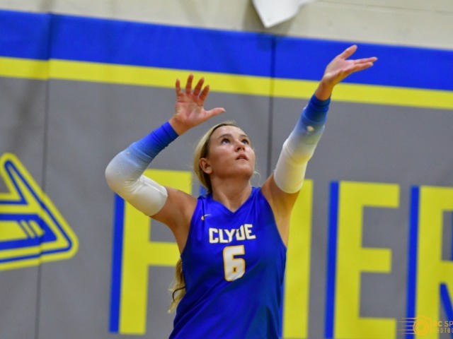 Lady Fliers drop VB Match to Tiffin