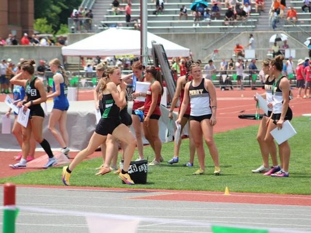Katie running the 3200 meter run at State Meet