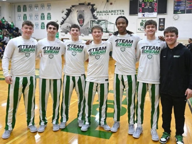 Bears Beat Shelby On Senior Night