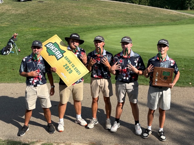 Boys Golf Qualifies for State Tournament