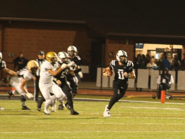 LAKE DIVISION CHAMPIONS: Defense, Late Heroics Propel Pirates to 10-7 Thriller Over Columbian