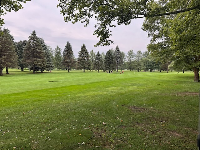 Boys Golf Picks Up Two Wins Today