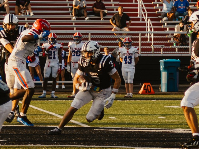 Pirates Grind Out Hard-Fought 10-3 Road Win Over Bellevue
