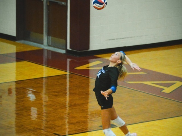 Panthers Sweep Lebanon in Impressive Three-Set Victory