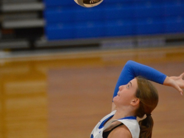 Panthers Sweep Springfield, Improve to 11-2