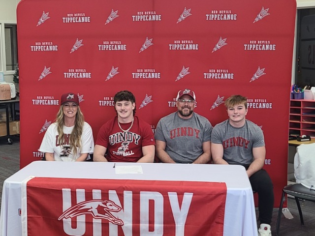 Collin Isaac Signs his NLI with the University of Indianapolis Football