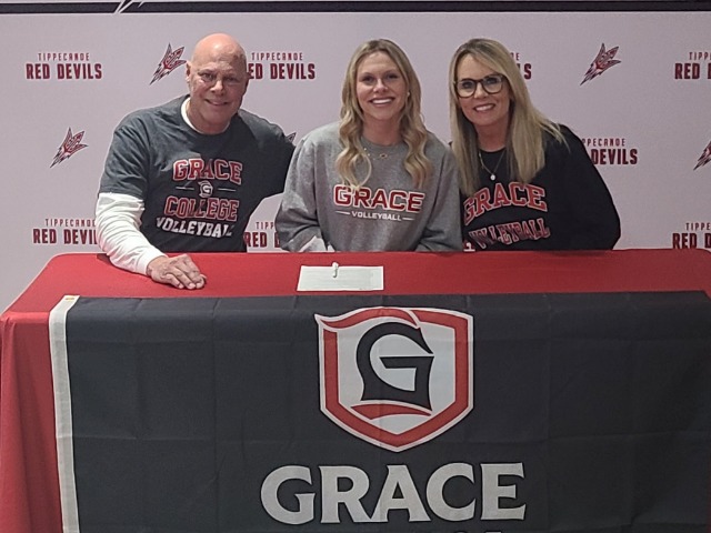 Savannah Clawson Signs her NLI with Grace College Volleyball