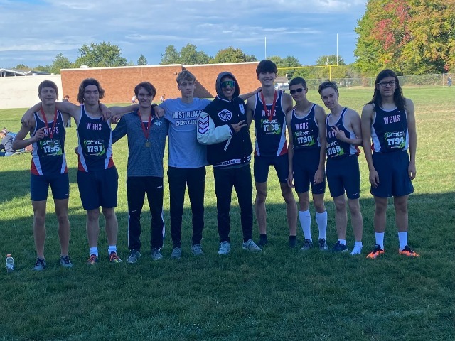 Boys Cross Country Takes Team Title at Cardinal 