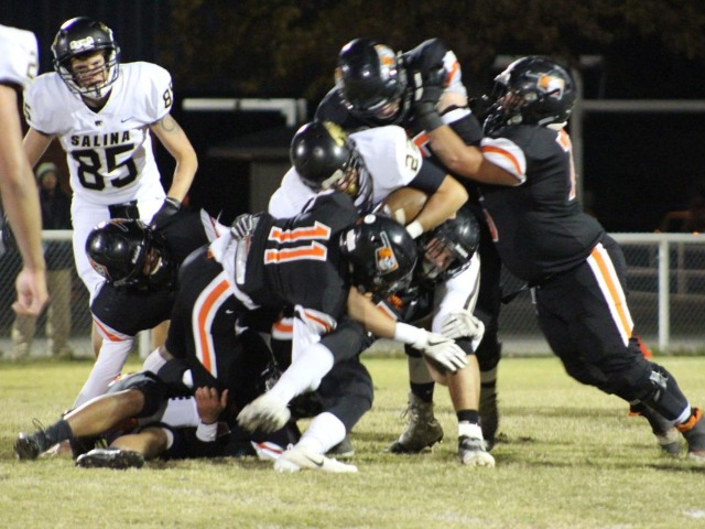 Sperry defeats Salina 68-13