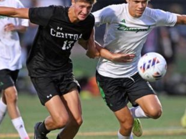 'Let's make it happen': Donegal boys soccer 1 win from first section title in 38 years