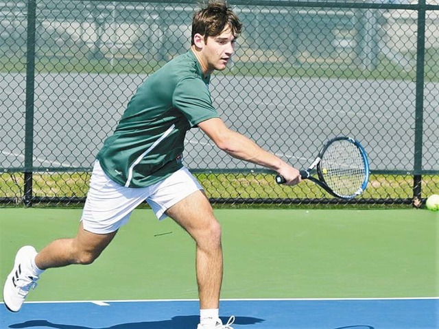 Donegal Tennis Sits At 3-2 Overall