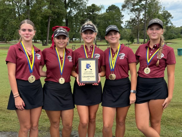 Girls Golf Takes 1st at Lady Chief Invitational 