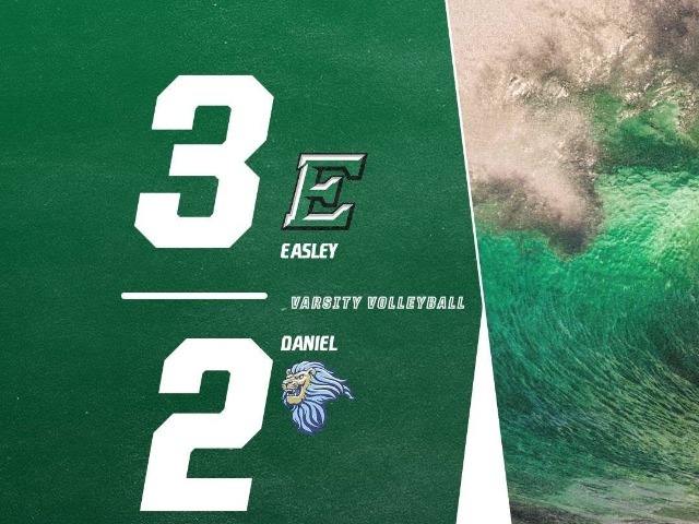Varsity Volleyball beats Daniel in 5 sets
