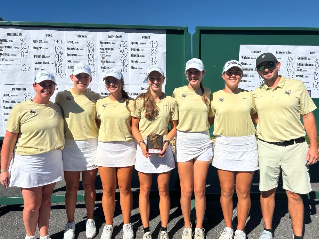 Girls Golf Wins 3rd Straight Tournament