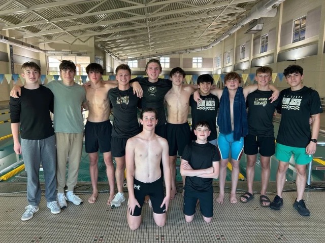 Boys Swim Wins First Region Title Since 2010