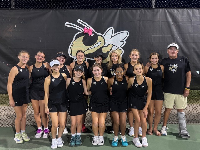 Varsity Girls Tennis Rolls to Win over Wren