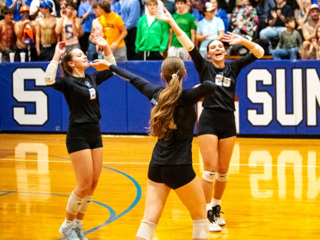 Lady Eagles Sweep South Greene, Face Merrol Hyde in State Semifinals Today