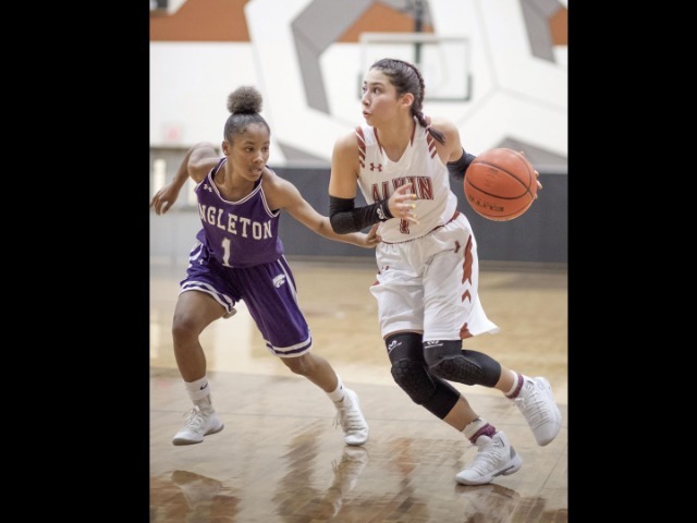  Alvin girls' hoop success tied to 24-6A MVP Mancha and coach of year Walker