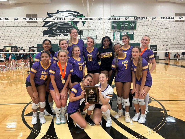 Varsity wins Silver Bracket at Dobie Labor Day Classic