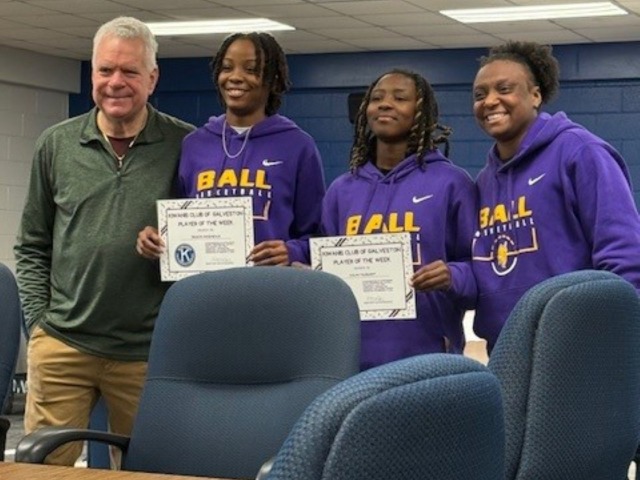 Arceneaux and Toussaint recognized by Kiwanis Club