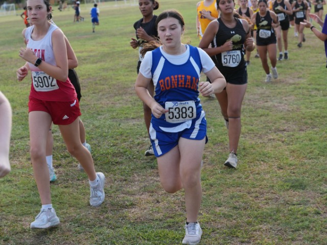 Vestal Competes as Solo Runner for Lady Bulldogs at Yoe Harriers Meet