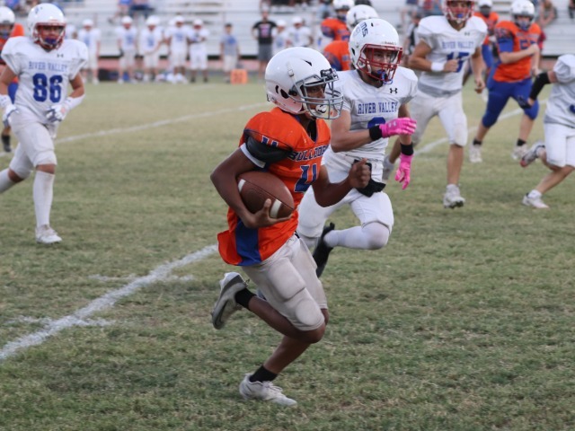 Bulldog 8th Grade A tops SC Lee behind Larkin's 22 points